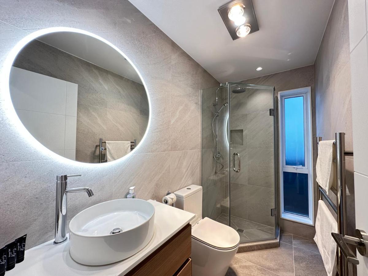 123b Forresthill Rd Holiday home Auckland