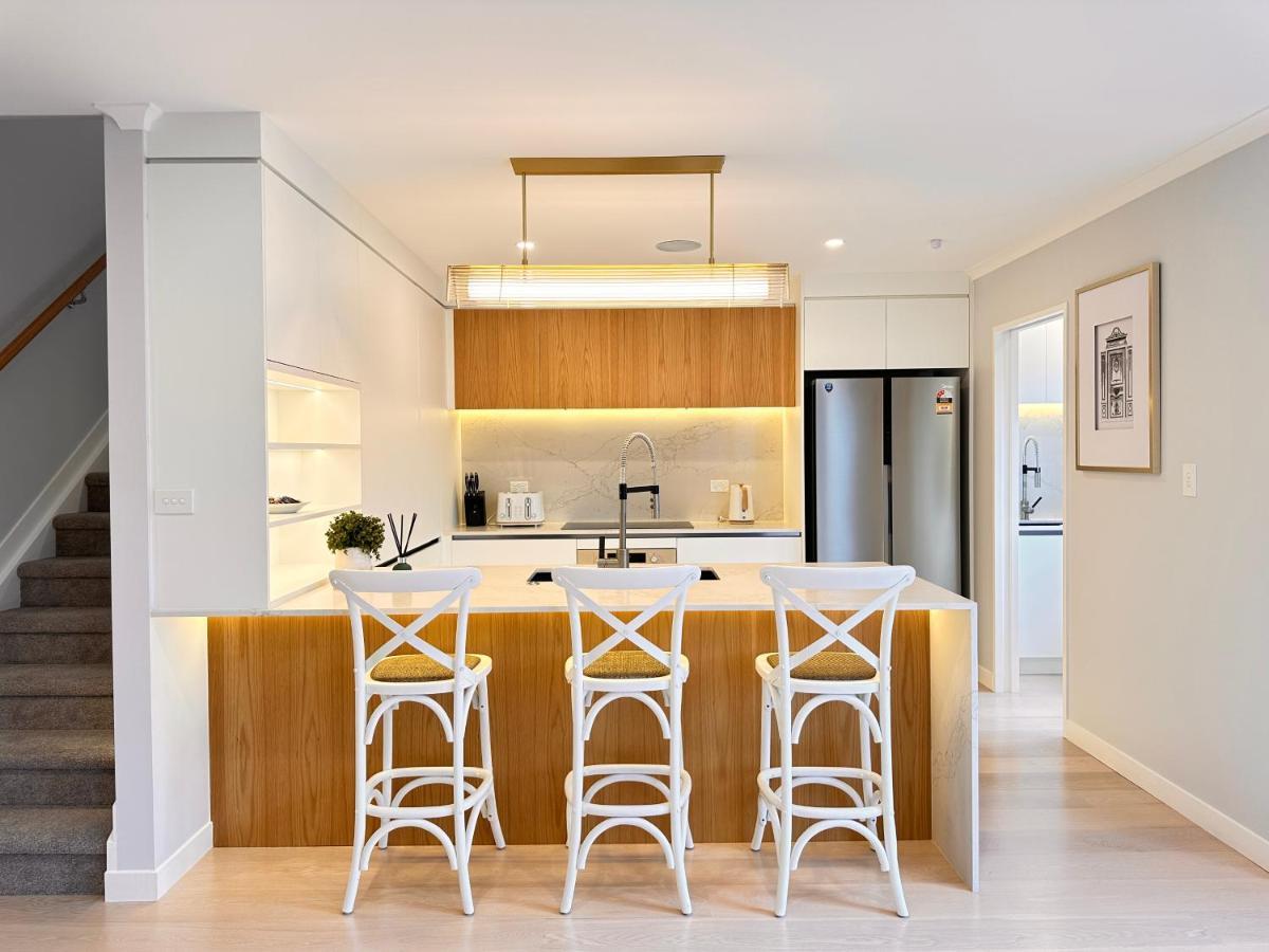 123b Forresthill Rd *